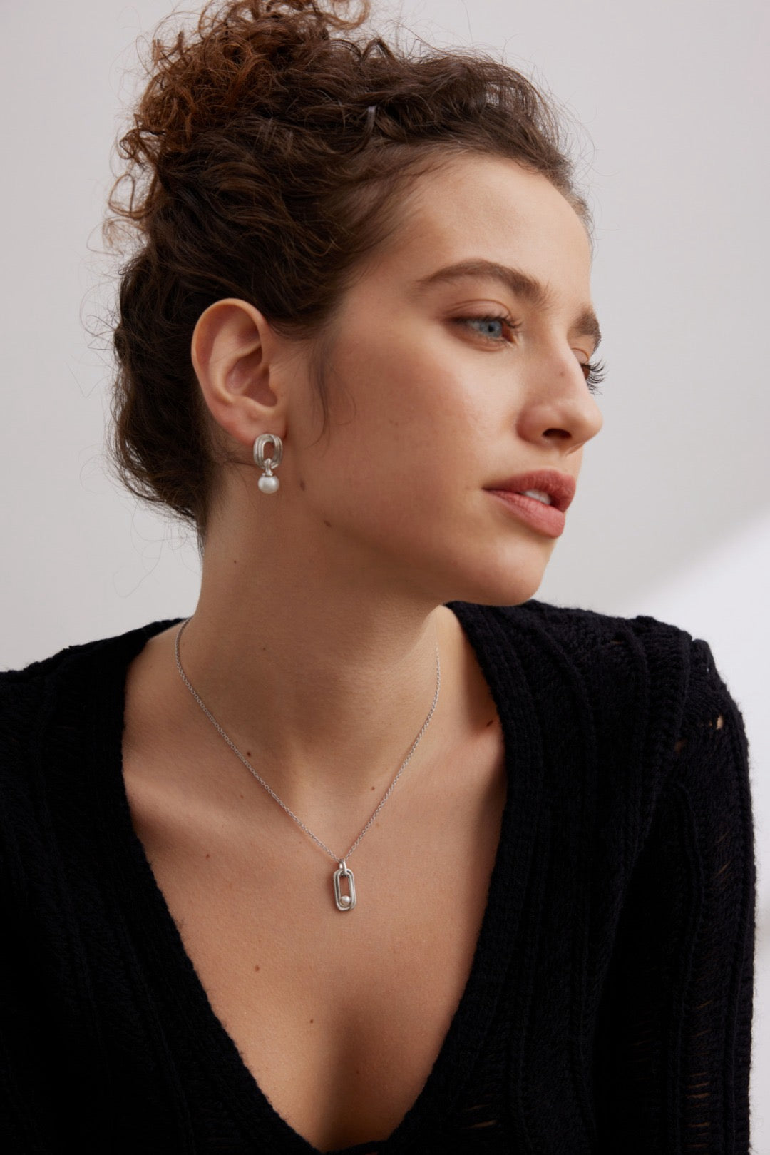 Catherine's Elegance Pearl Necklace