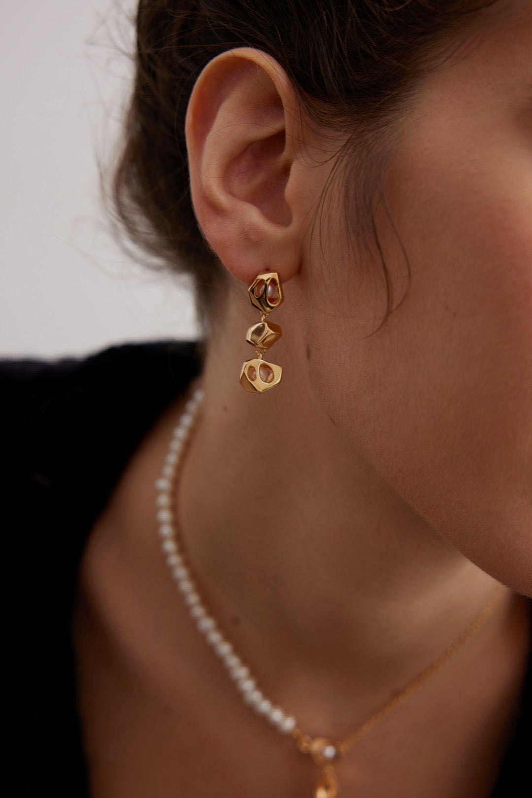 Chloe Silver Pearl Earrings