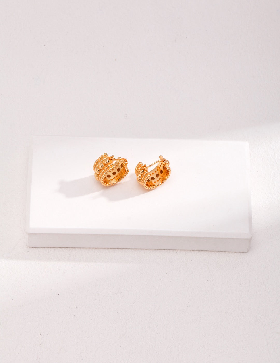 Eloise Classic Earrings