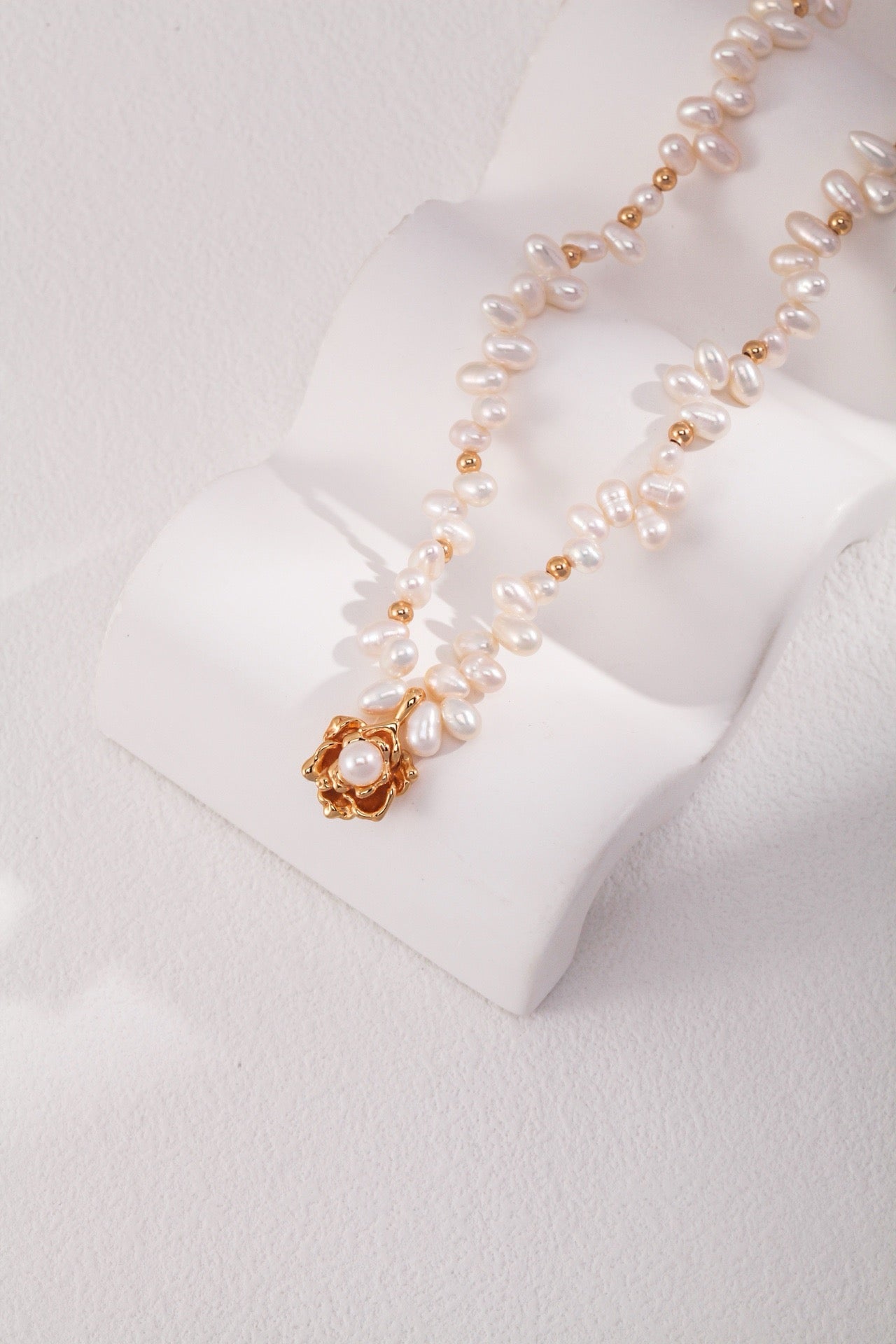 Camellia Elegance Pearl Necklace