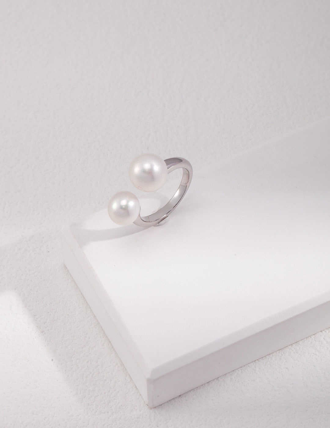Joyful Smile Pearl Open Ring