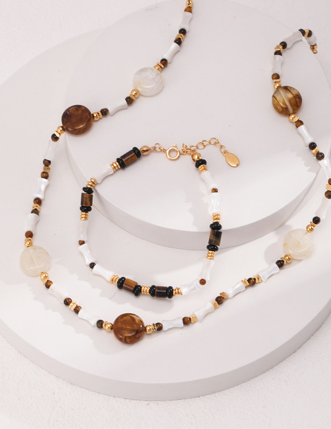 Oceanic Serenity: Silver Tiger's Eye Seashell Necklace