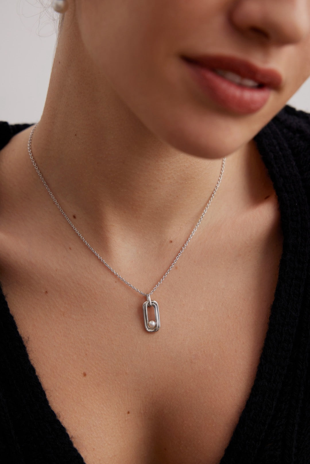 Catherine's Elegance Pearl Necklace