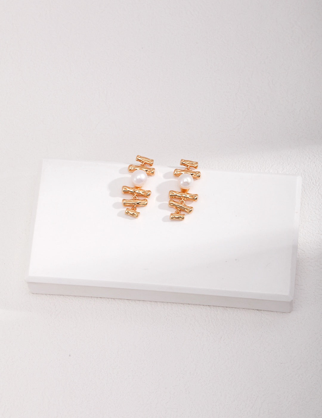 Amelia Pearl Earrings