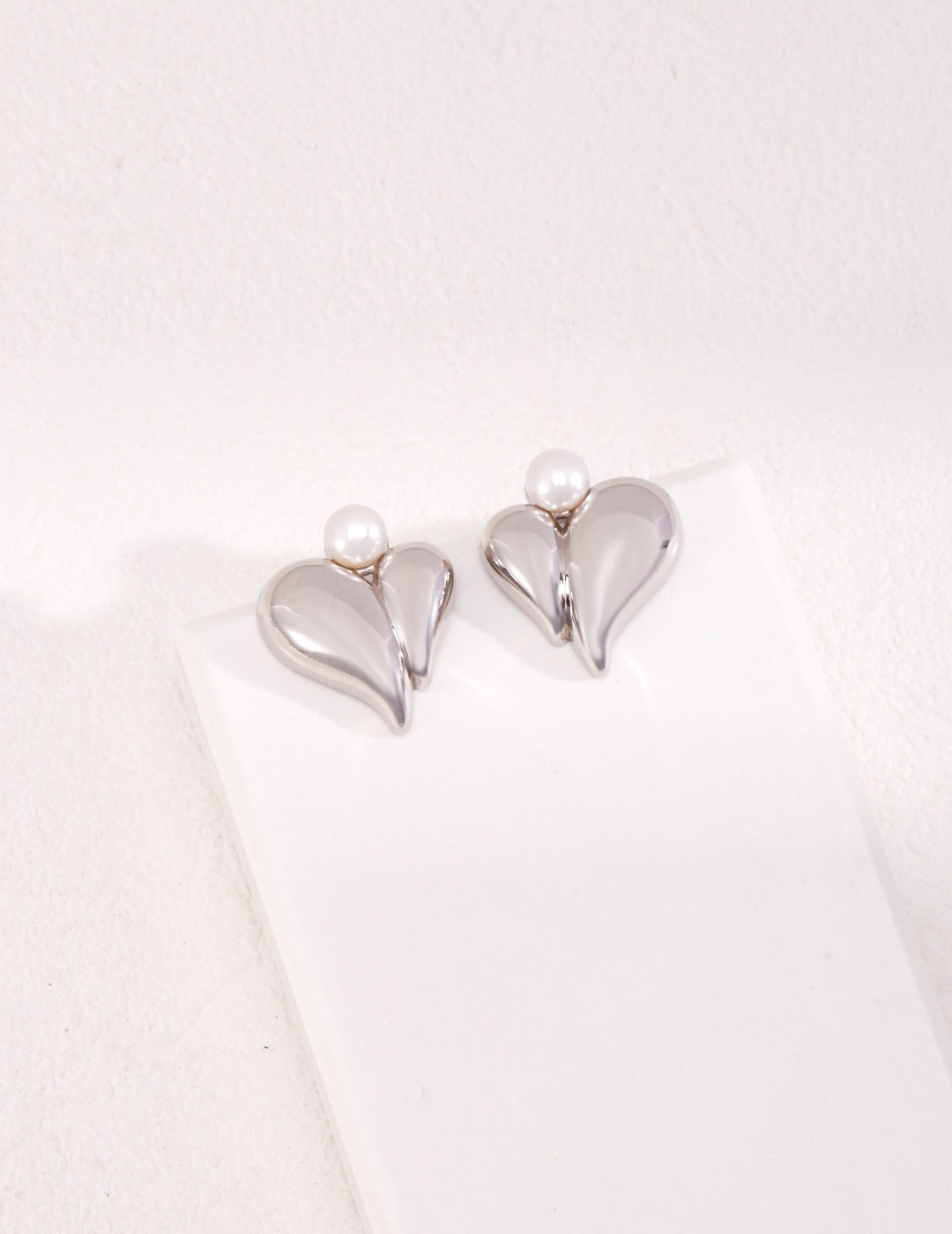 Flameheart Pearl Earrings