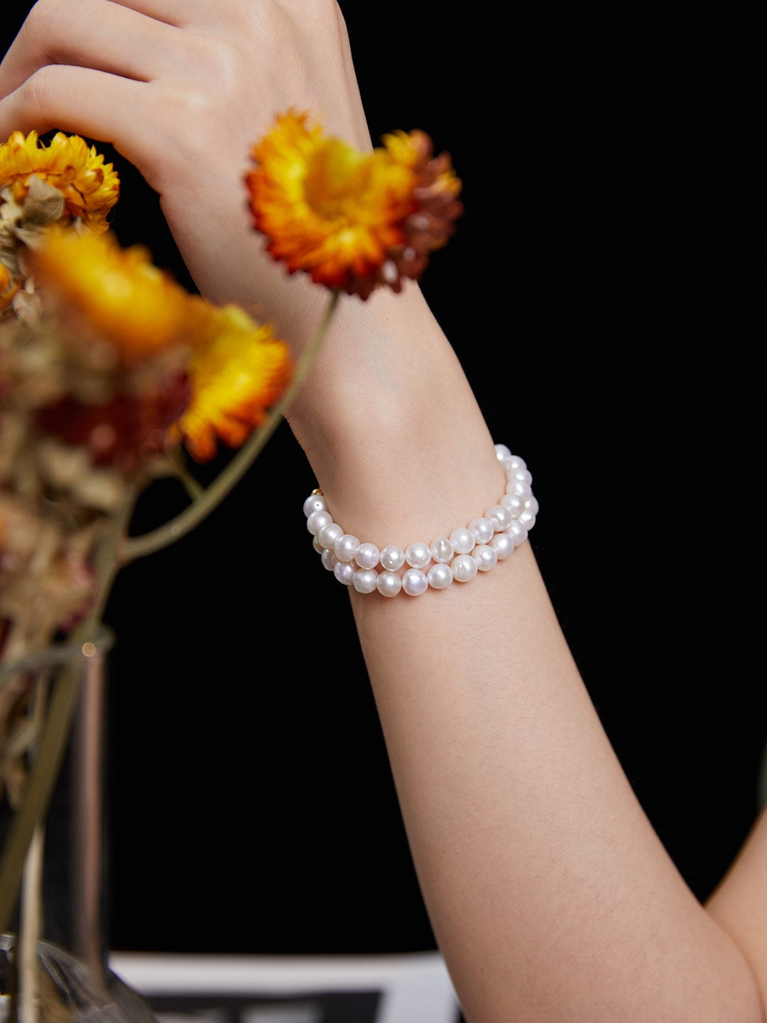 Glamour Pearl Bracelet