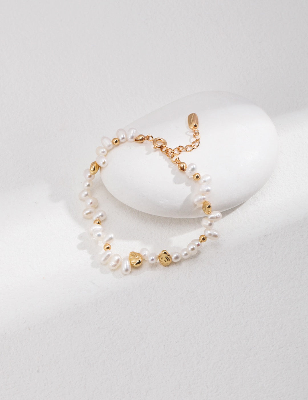Pearl Cascade Bracelet