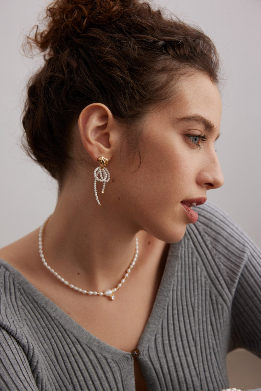 Bella Vintage Pearl Earrings