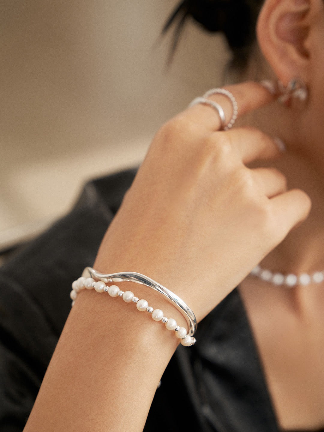 Mobius Pearl Bracelet