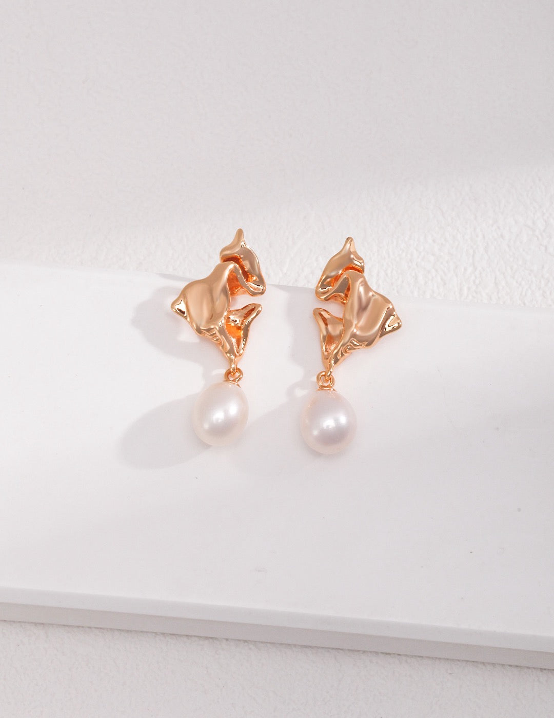 Elegant Pearl Drops Earrings